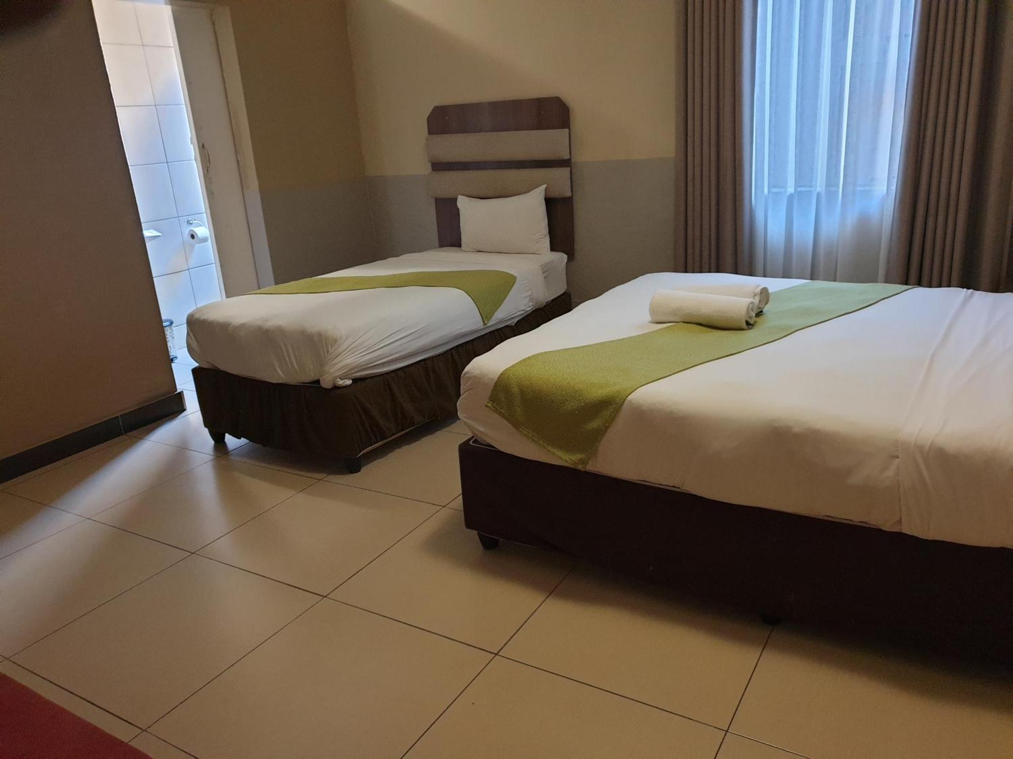 Cube Hotel Durban Esterno foto